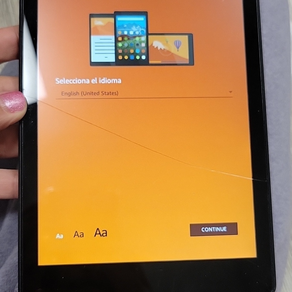 Amazon Fire Tablet with 2 Cases and a Headrest Holder - Picture 3 of 10